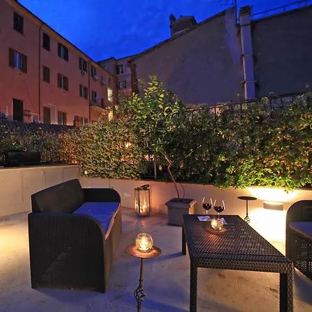 Nostromondo Ciancaleoni Palace Roma Exterior foto